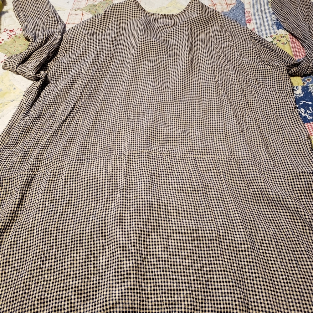 Flax button down tunic - Picture 2 of 3